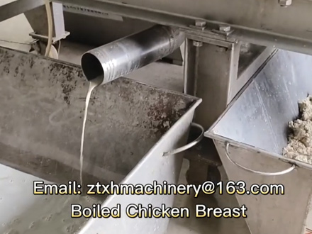 Pet food with Dehydrated Chicken Breast