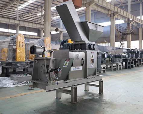 Fruit and vegetable juicing and dehydration: pressing and dehydrating separation of leftover vegetables/cleaned vegetables, and production lines for crushing, juicing, and dehydrating fruits and vegetables.